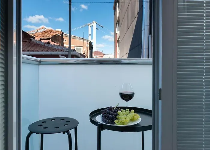 The Of The Bosphorus & Comfortable Apartmán