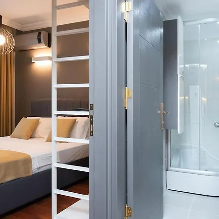 The Of The Bosphorus & Comfortable Apartmán
